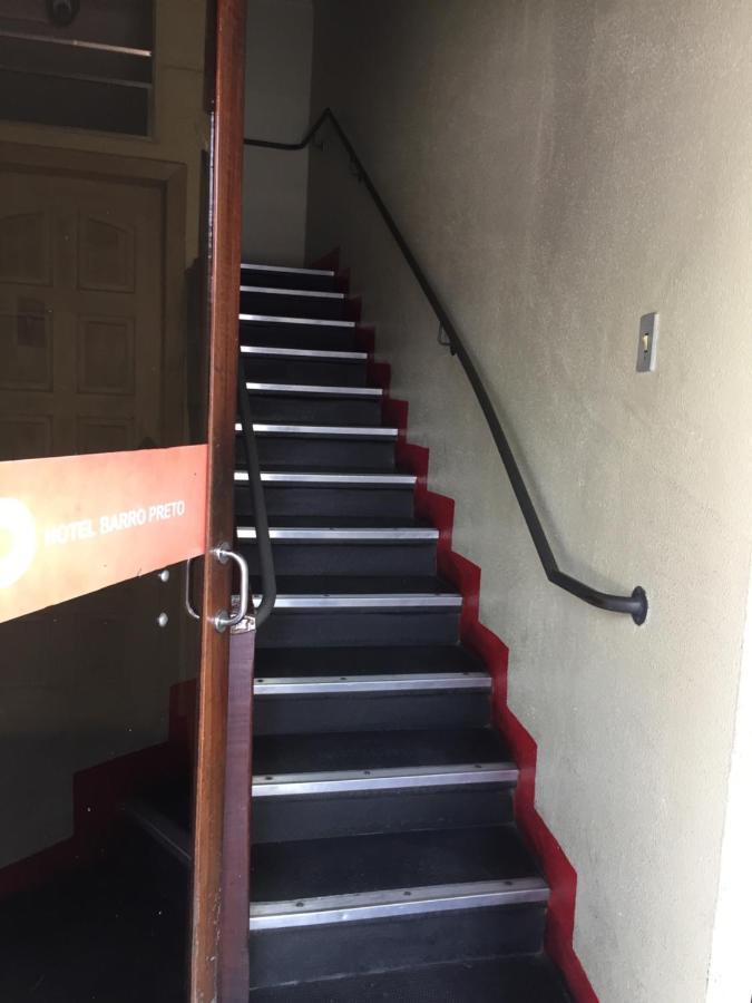 Novo Hotel Barro Preto 贝洛哈里桑塔 外观 照片