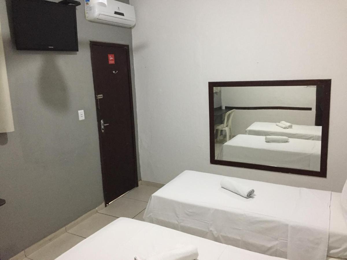 Novo Hotel Barro Preto 贝洛哈里桑塔 外观 照片