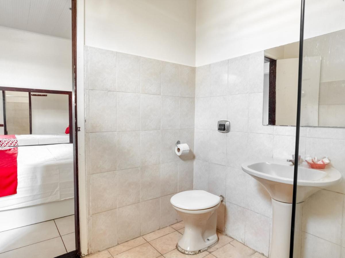 Novo Hotel Barro Preto 贝洛哈里桑塔 外观 照片